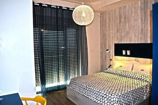Standard Oda, Balkon, Deniz Manzaralı (Grigia)