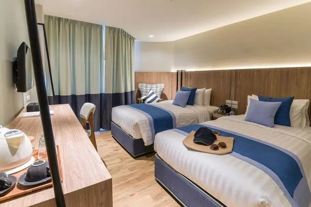 Grand Deluxe Twin Beds
