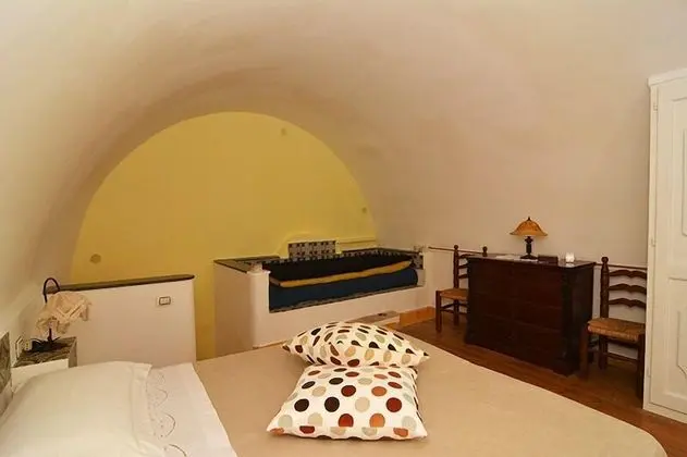 Kır Evi (accessible by climbing 80 steps)