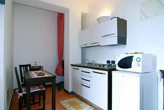 Stüdyo, Bahçe Manzaralı