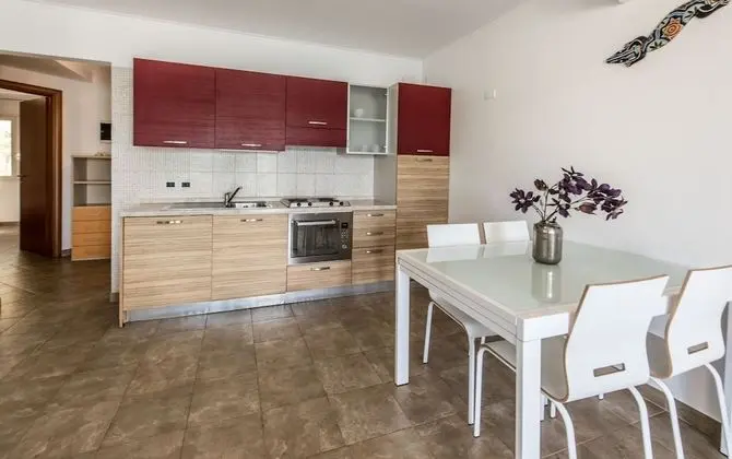 Apart Daire, 2 Yatak Odası, Havuz Manzaralı