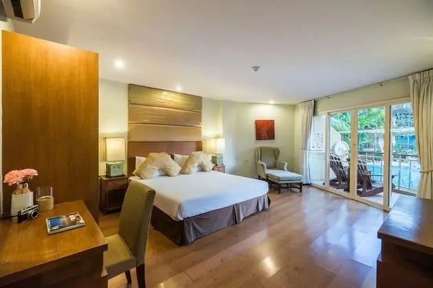 Junior Suite Pool View - No Pets Allowed