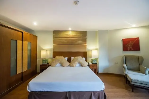 Junior Suite Pool View - No Pets Allowed