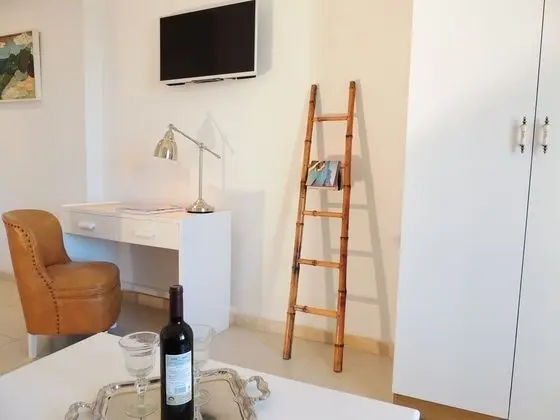 Tek Büyük Yataklı Oda, Balkon