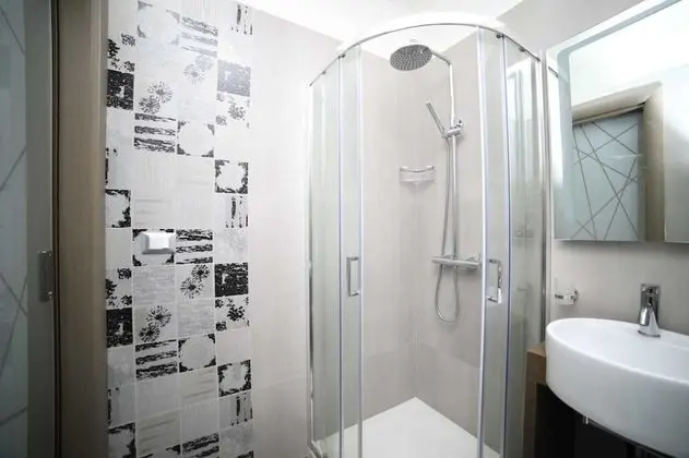 Tek Büyük Yataklı Oda, 1 Büyük (Queen) Boy Yatak, Deniz Manzaralı