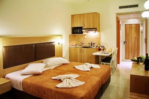 Deluxe Stüdyo (For 3)