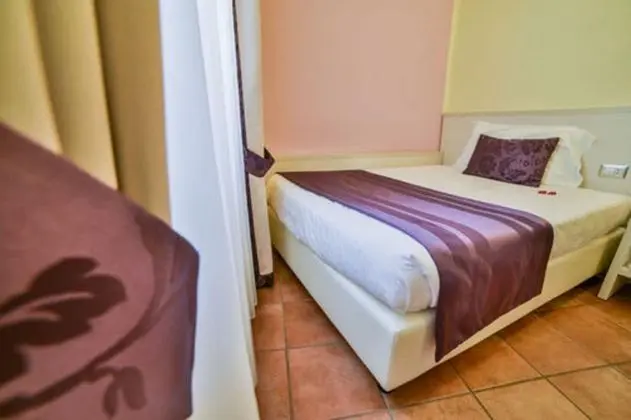 Tek Kişilik Oda (1 letto matrimoniale alla francese)