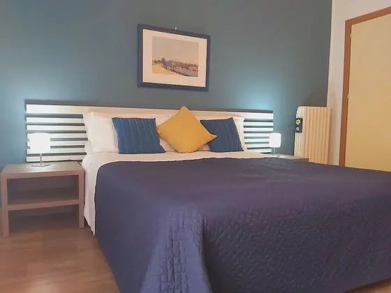 Tek Büyük Yataklı Oda, Balkon