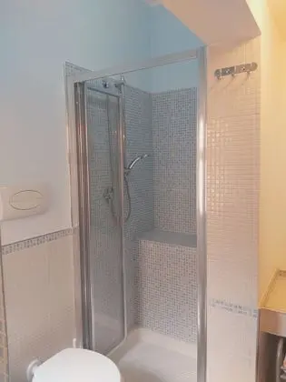 Tek Büyük Yataklı Oda, Balkon