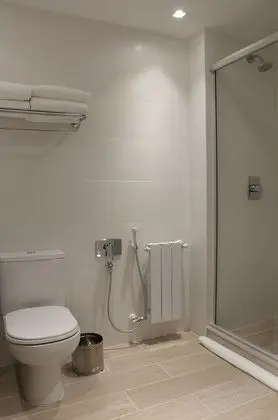 Classic Tek Büyük Yataklı Oda