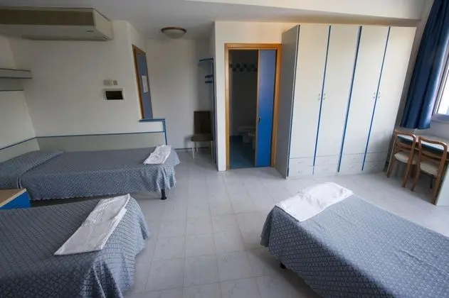 Dört Kişilik Oda (Beach access included)