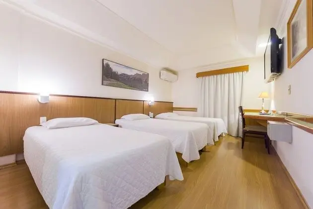 Deluxe Üç Kişilik Oda