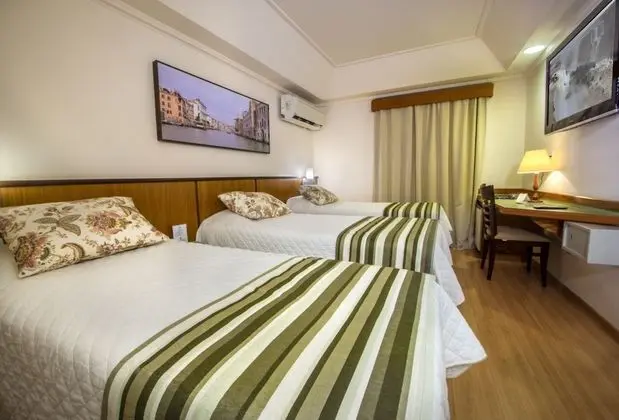 Deluxe Üç Kişilik Oda