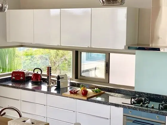 4 Bedrooms Villa