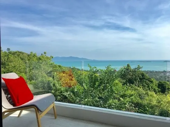 4 Bedrooms Villa