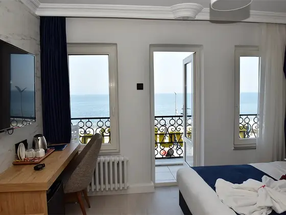Standard Oda Deniz Manzarali