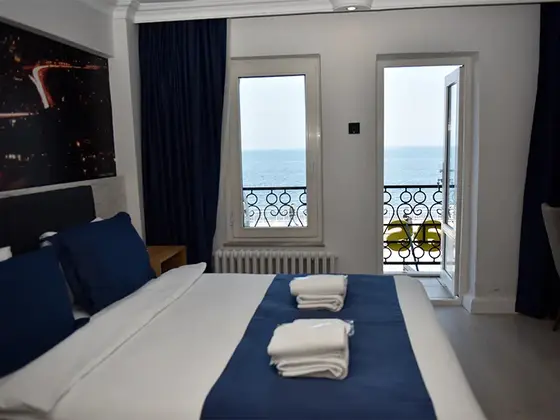Standard Oda Deniz Manzarali