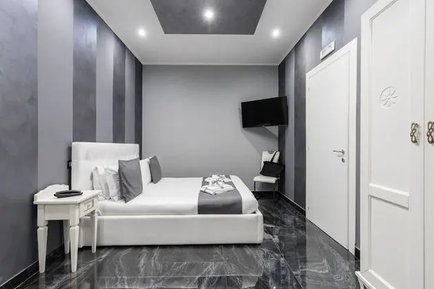 Classic Tek Büyük Yataklı Oda