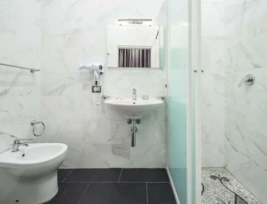 Classic Üç Kişilik Oda