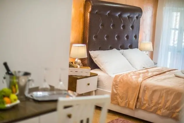 Classic Tek Büyük veya İki Ayrı Yataklı Oda