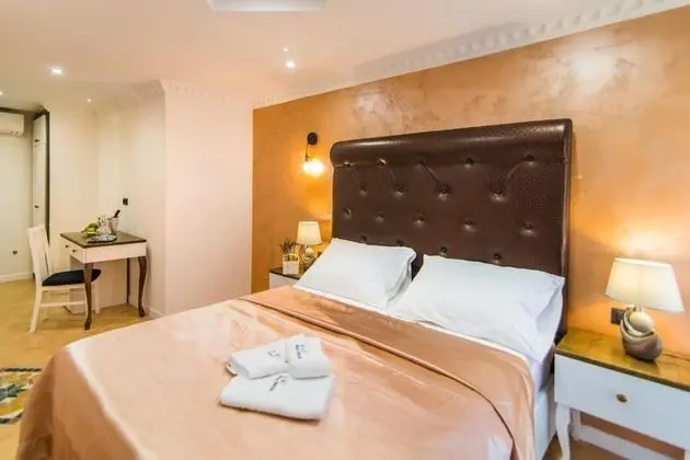 Classic Tek Büyük veya İki Ayrı Yataklı Oda