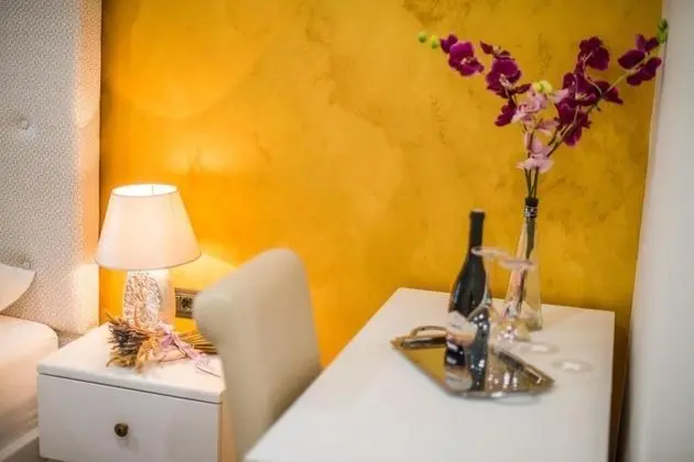 Classic Tek Büyük veya İki Ayrı Yataklı Oda