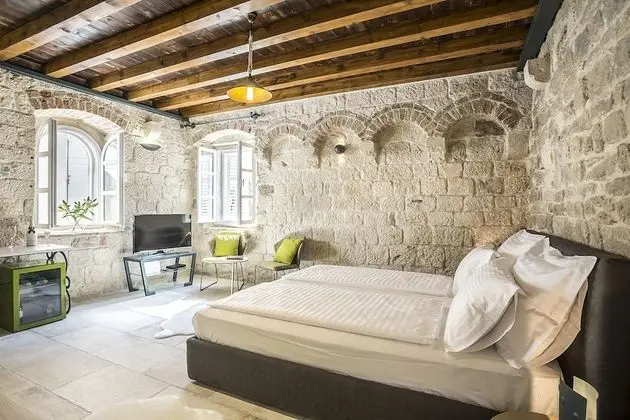 Deluxe Tek Büyük Yataklı Oda, Şehir Manzaralı (Terra)