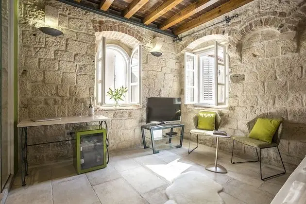 Deluxe Tek Büyük Yataklı Oda, Şehir Manzaralı (Terra)