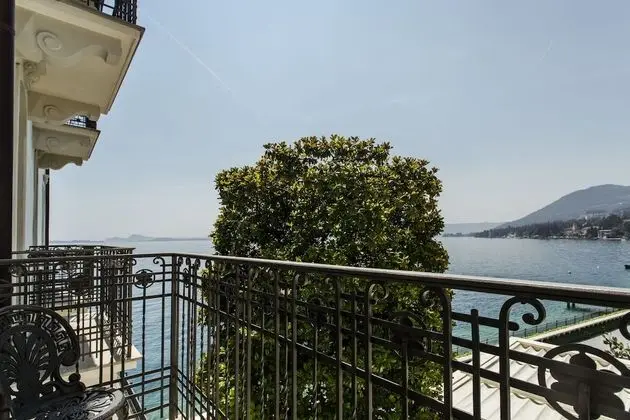 Tek Büyük Yataklı Oda, Balkon