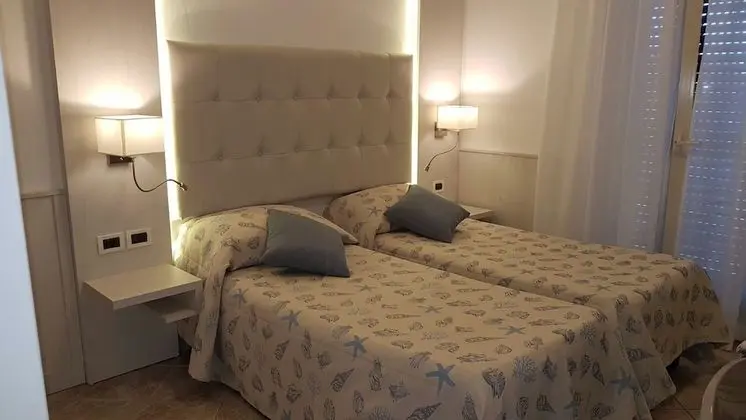 Tek Büyük veya İki Ayrı Yataklı Oda