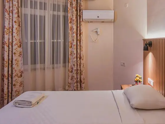 Suite Family Room