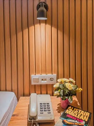 Suite Family Room