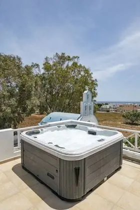 Honeymoon Villa, Sıcak Su Küveti
