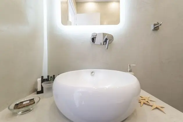 Honeymoon Villa, Sıcak Su Küveti