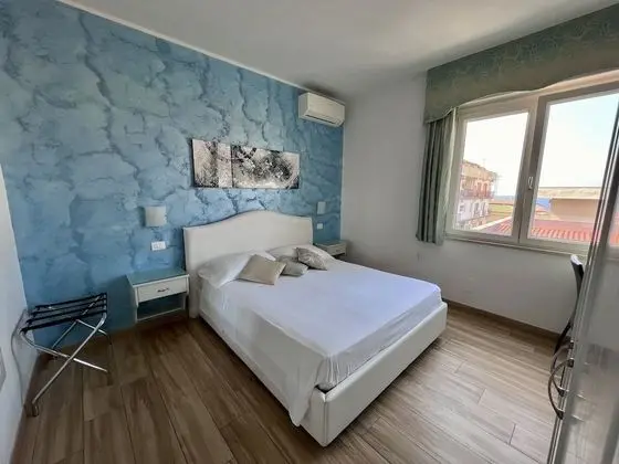 Deluxe Tek Büyük Yataklı Oda (Sapphire)