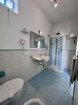 Deluxe Tek Büyük Yataklı Oda (Sapphire)