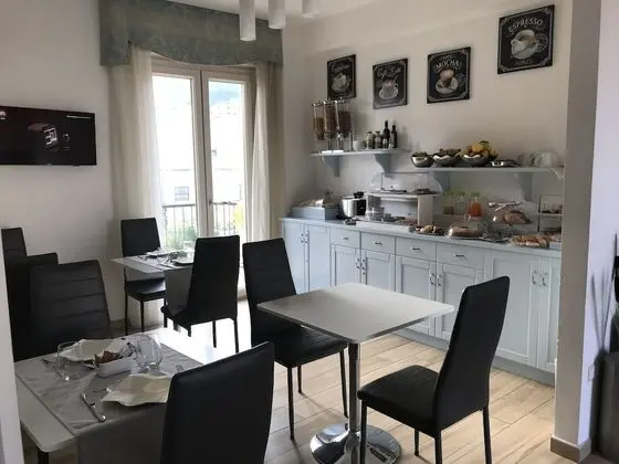Deluxe Tek Büyük Yataklı Oda (Sapphire)