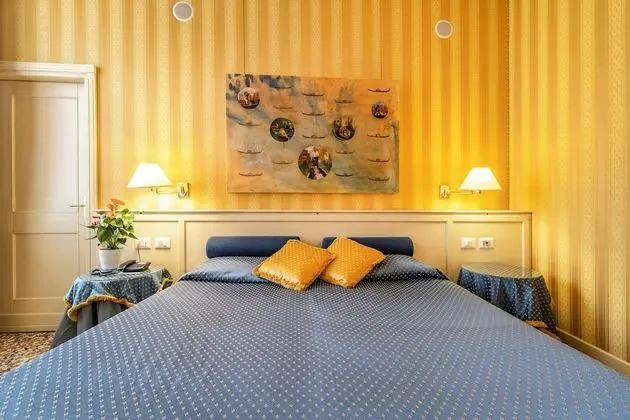 Superior Tek Büyük veya İki Ayrı Yataklı Oda