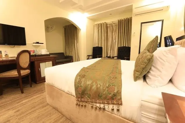 Single Room (Third Floor)