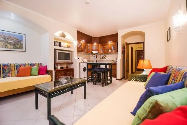 Apart Daire, 1 Yatak Odası, Balkon, Havuz Manzaralı