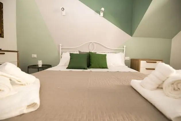 Standard Tek Büyük Yataklı Oda