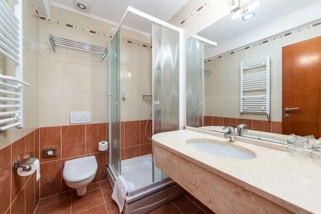 Tek Büyük Yataklı Oda, Balkon, Deniz Manzaralı