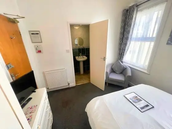 Tek Büyük Yataklı Oda