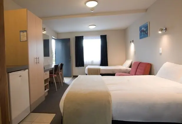 Standard Üç Kişilik Oda, Dağ Manzaralı