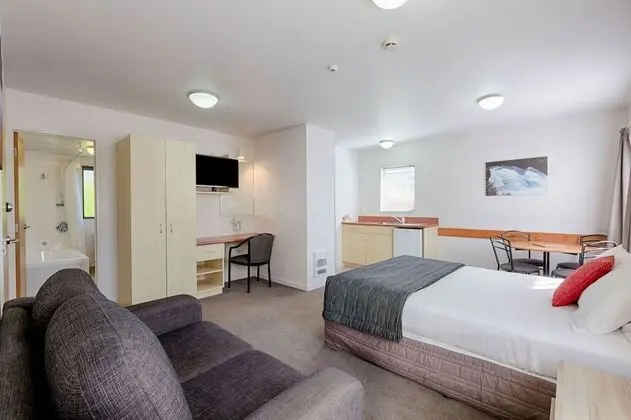 One Bedroom Unit