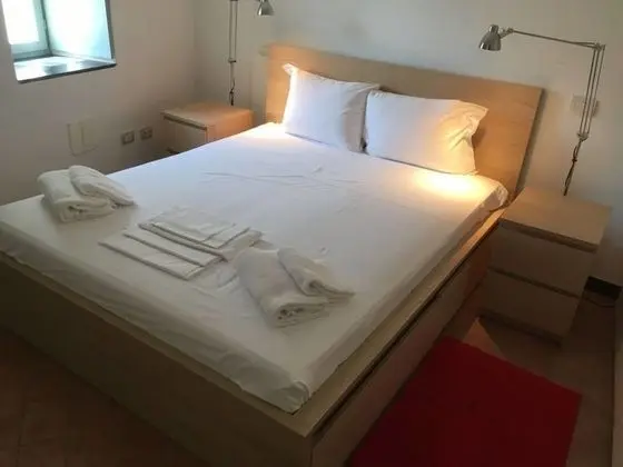 Ev, 1 Büyük (Queen) Boy Yatak ve Çekyat