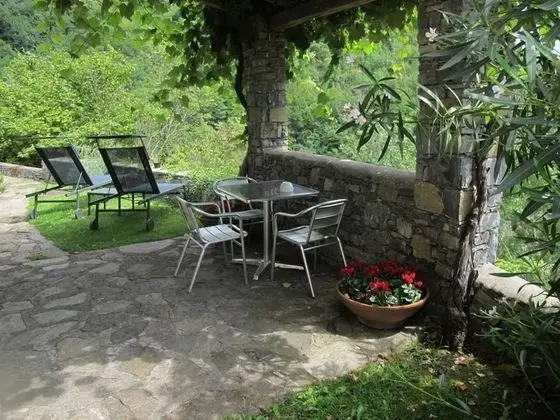 Ev, 1 Büyük (Queen) Boy Yatak ve Çekyat