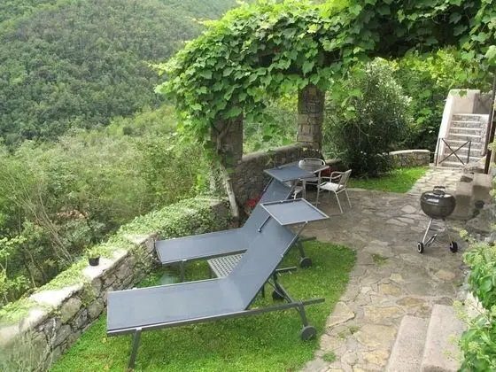 Ev, 1 Büyük (Queen) Boy Yatak ve Çekyat