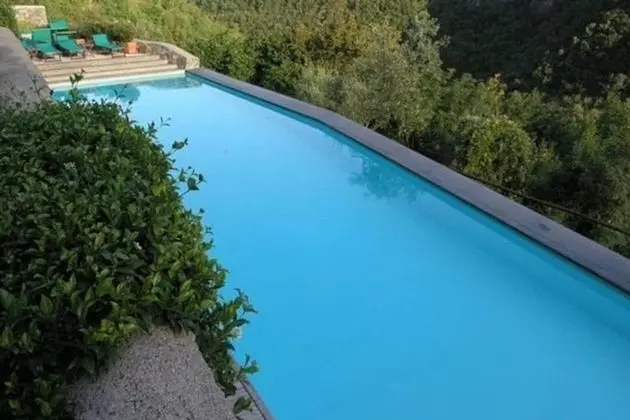 Ev, 1 Büyük (Queen) Boy Yatak ve Çekyat