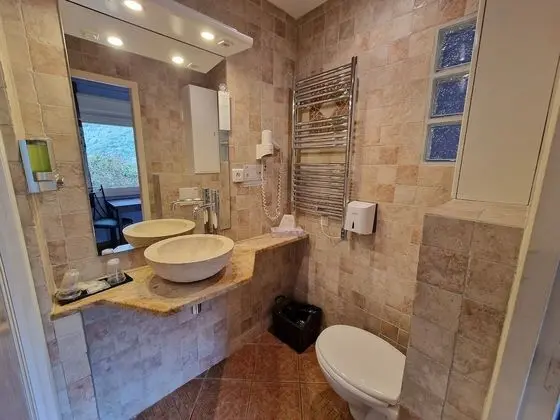Premium Oda, 1 Büyük (Queen) Boy Yatak, Teras, Dağ Manzaralı